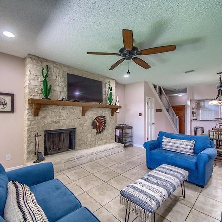 The Iron Cactus Condo On The Comal Cw C102 نيو بروانفيلز المظهر الخارجي الصورة