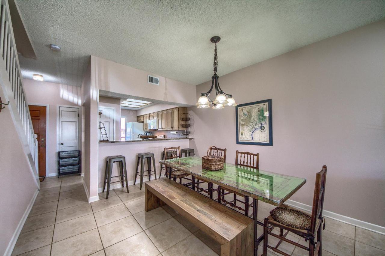 The Iron Cactus Condo On The Comal Cw C102 نيو بروانفيلز المظهر الخارجي الصورة