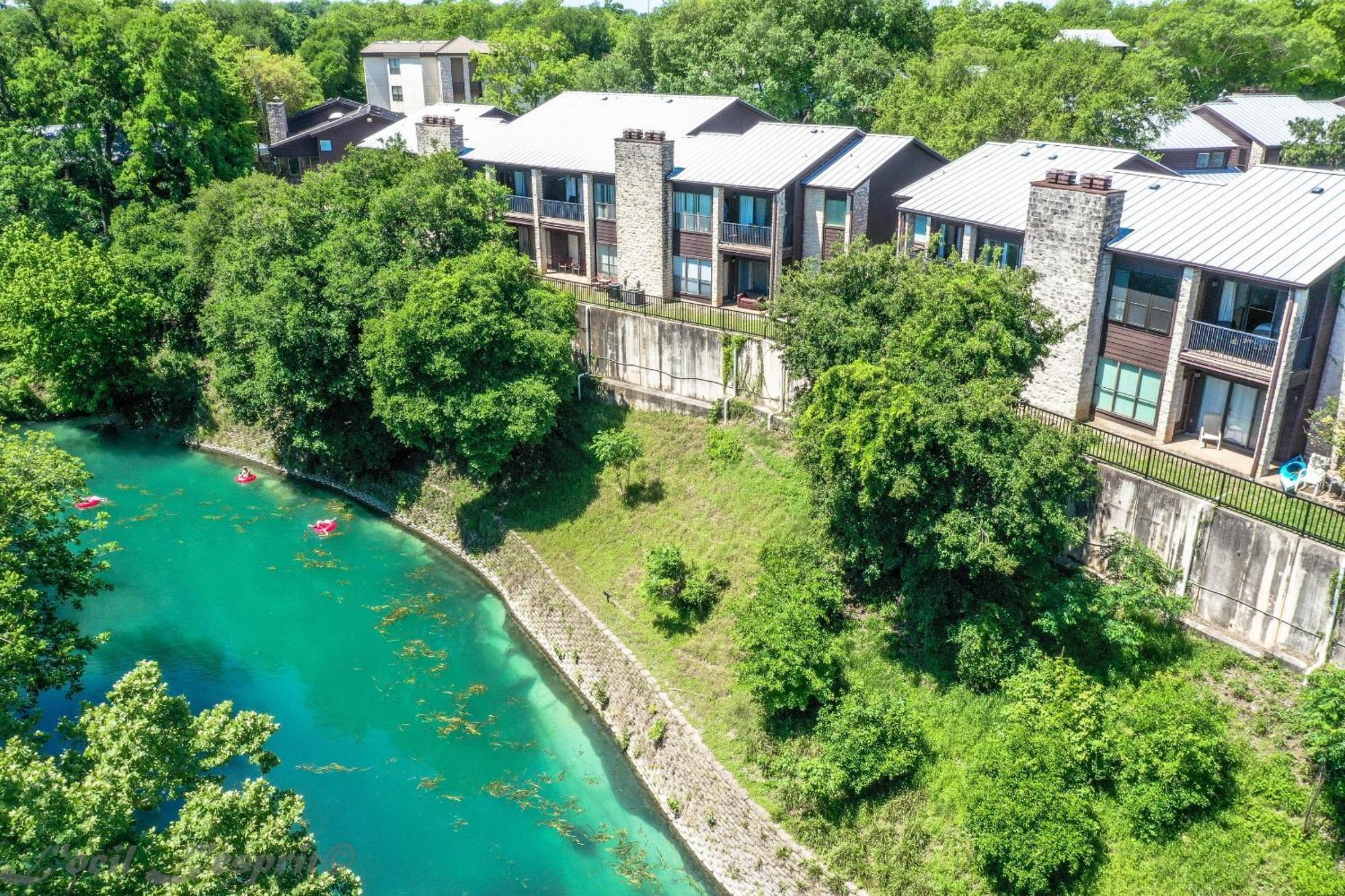 The Iron Cactus Condo On The Comal Cw C102 نيو بروانفيلز المظهر الخارجي الصورة